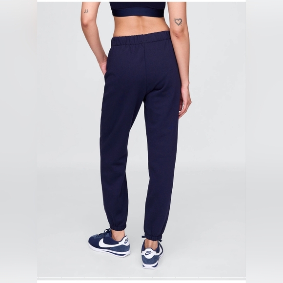 GAP navy blue jogger pants/ sweat pants Vintagesoft Athletic Size Medium - Picture 3 of 8